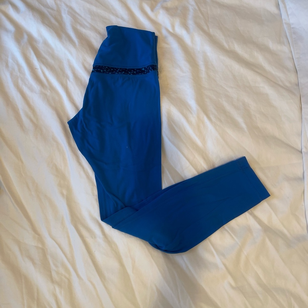 Lululemon align pant, blue with print on the waist